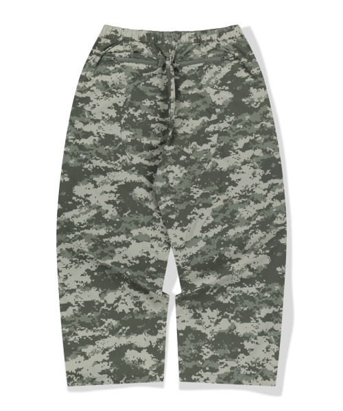 WKNDRS（ウィーキャンドース）の「DIGI CAMO PARACHUTE PANTS (L.KHAKI)（その他パンツ・レディース・その他・MEDIUM/LARGE/X-LARGE）」の2枚目の写真