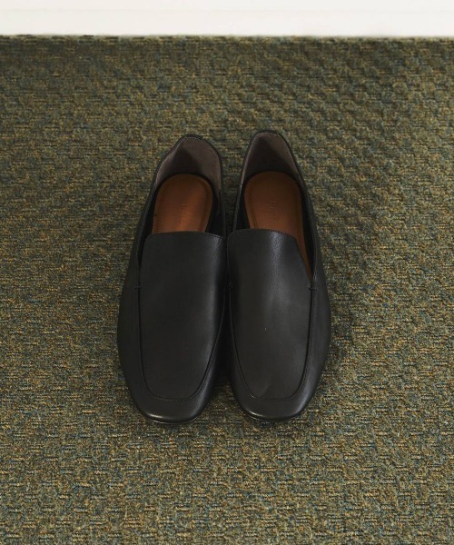 anuke(アンヌーク)の「anuke Ecoleather Flat Loafers(その他シューズ・レディース・ブラック・38/37/36)」の1枚目の写真