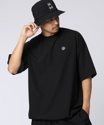 Psycho Bunny（サイコバニー）の「[WEB限定]3Dラバーエンブレム リラックスフィット 7分丈モックネックTシャツ（Tシャツ/カットソー）」