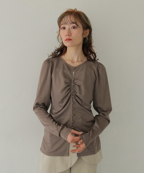CLEIO（クレイオ）の「【CLEIO】ショルダーパフデザイントップス SHOULDER PUFF DESIGN TOPS（Tシャツ/カットソー・レディース・ホワイト系その他/モカ・FREE）」の14枚目の写真