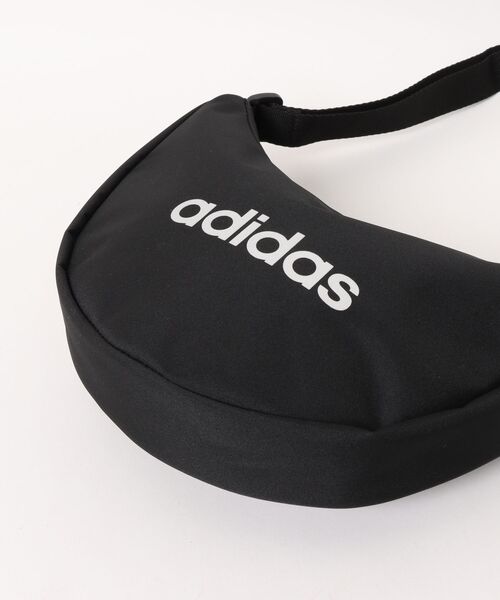 adidas(アディダス)の「《adidas》ウィメンズリニアESSポーチ(ボディバッグ/ウエストポーチ・メンズ・ベージュ系その他/ブラック・フリー)」の4枚目の写真