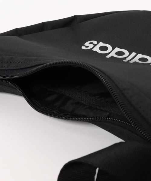 adidas(アディダス)の「《adidas》ウィメンズリニアESSポーチ(ボディバッグ/ウエストポーチ・メンズ・ベージュ系その他/ブラック・フリー)」の5枚目の写真