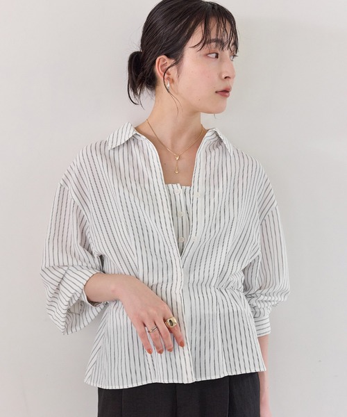 VIS(ビス)の「レイヤードストライプシャツ(シャツ/ブラウス・レディース・ホワイト/オフホワイト・FREE)」の2枚目の写真