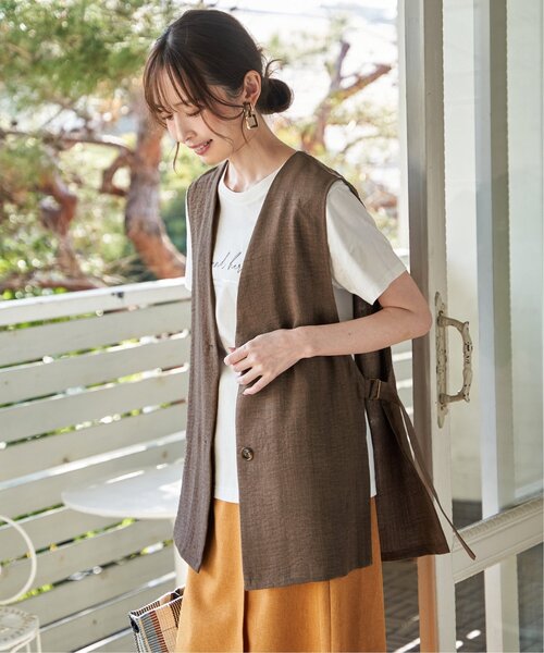 ikka（イッカ）の「ノーカラーサイドベルトジレ（ベスト・レディース・ブラウン/ベージュ/ブラック・M/L/S）」の16枚目の写真