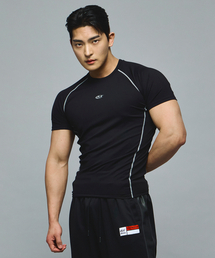 MIHAK（ミハク）の「シンボルロゴマッスルプロTシャツ(BLACK)（Tシャツ/カットソー）」