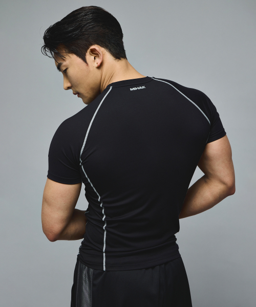MIHAK(ミハク)の「シンボルロゴマッスルプロTシャツ(BLACK)(Tシャツ/カットソー・メンズ・その他・1/2/3)」の7枚目の写真