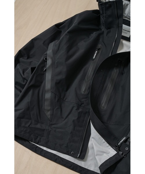 and wander(アンドワンダー)の「【and wander/アンドワンダー】2.5L hiker rain jacket(ナイロンジャケット・メンズ・ブラック/カーキ・M/L/XL)」の12枚目の写真