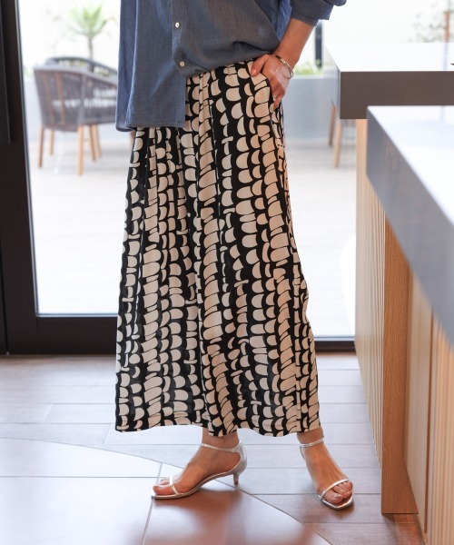 Bou Jeloud(ブージュルード)の「アソートワイド柄パンツ(その他パンツ・レディース・F/D/G/C/A・FREE)」の6枚目の写真