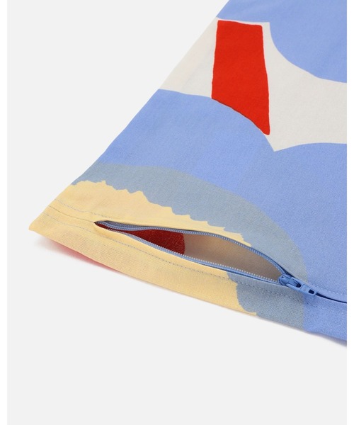 marimekko(マリメッコ)の「Unikko / Cushion Cover 50x50(クッション/クッションカバー・レディース・ライトブルー・FREE)」の7枚目の写真
