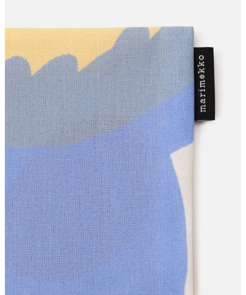 marimekko(マリメッコ)の「Unikko / Cushion Cover 50x50(クッション/クッションカバー・レディース・ライトブルー・FREE)」の4枚目の写真