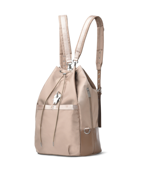 NONOVERSTIC(ノンオーバースティック)の「Lug Multi Bag Beige(バックパック/リュック・レディース・その他・FREE)」の2枚目の写真