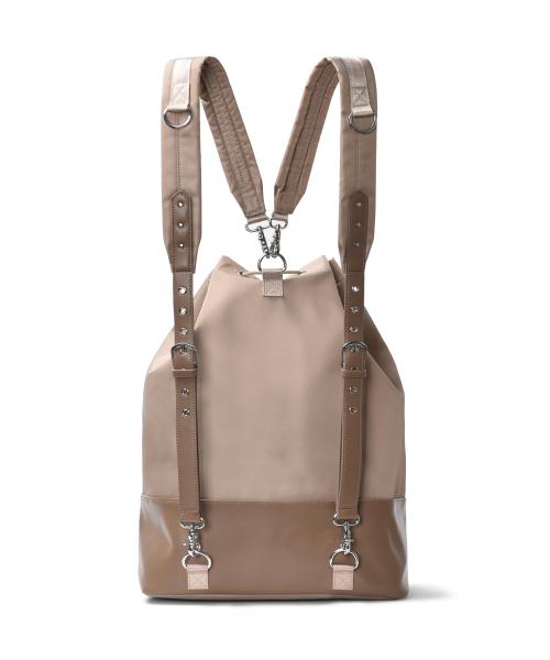 NONOVERSTIC(ノンオーバースティック)の「Lug Multi Bag Beige(バックパック/リュック・レディース・その他・FREE)」の3枚目の写真