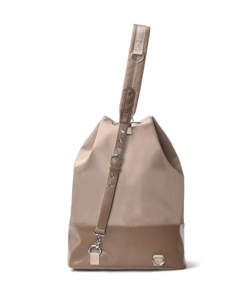 NONOVERSTIC(ノンオーバースティック)の「Lug Multi Bag Beige(バックパック/リュック・レディース・その他・FREE)」の4枚目の写真