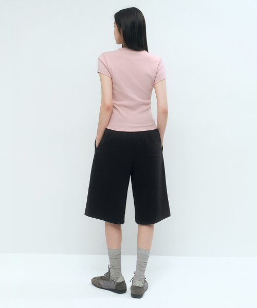 MUSINSA STANDARD WOMAN（ムシンサスタンダードウーマン）の「[クールタンダード] ウィメンズ ワン タック バミューダ スウェットパンツ [ブラック]（その他パンツ・レディース・その他・X-SMALL/SMALL/MEDIUM/LARGE）」の8枚目の写真