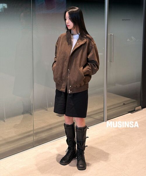 MUSINSA STANDARD WOMAN（ムシンサスタンダードウーマン）の「[クールタンダード] ウィメンズ ワン タック バミューダ スウェットパンツ [ブラック]（その他パンツ・レディース・その他・X-SMALL/SMALL/MEDIUM/LARGE）」の2枚目の写真