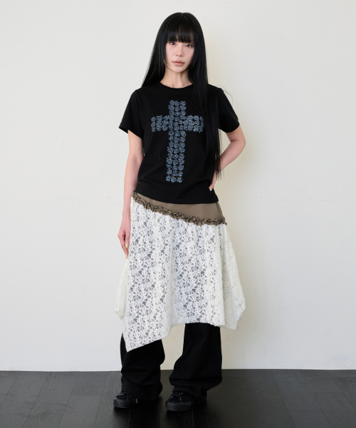 ITZAVIBE（イッザバイブ）の「FLOWER CROSS SLIM T SHIRT - BLACK（Tシャツ/カットソー・レディース・その他・FREE）」の5枚目の写真