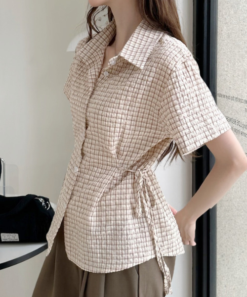 Ada.(エイダ)の「レトロガーリー サイドリボン ギンガムチェック シャツ(シャツ/ブラウス・レディース・ホワイト/ピンク/ベージュ/ブルー・FREE)」の11枚目の写真
