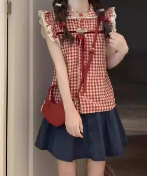 LUCPY（ラクピー）の「ギンガムチェックフリルノースリーブブラウス（シャツ/ブラウス・レディース・レッド・X-LARGE/LARGE/MEDIUM/SMALL）」の4枚目の写真