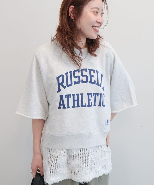 RUSSELL(ラッセル)の「【RUSSELL】ロゴ半袖スウェット(スウェット・レディース・ネイビー/杢グレー・FREE)」の2枚目の写真