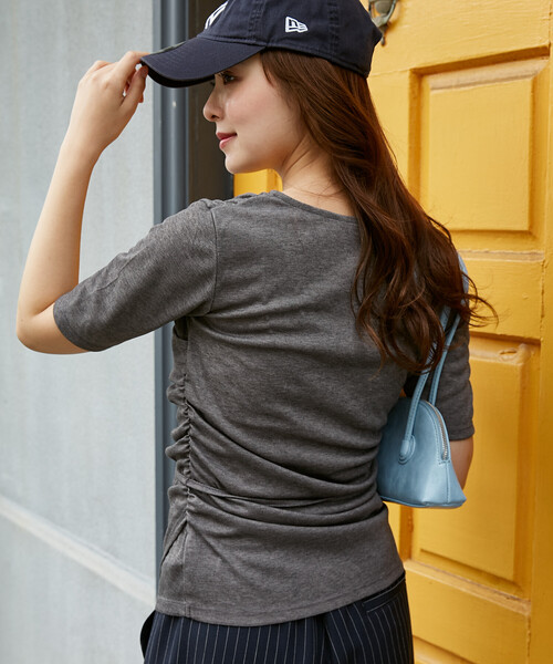 PUBLUX(パブリュクス)の「PUBLUX/パブリュクス ドレープ カシュクール トップス 限定展開(Tシャツ/カットソー・レディース・ナチュラル/ダークグレー/ブラック・フリ-)」の13枚目の写真