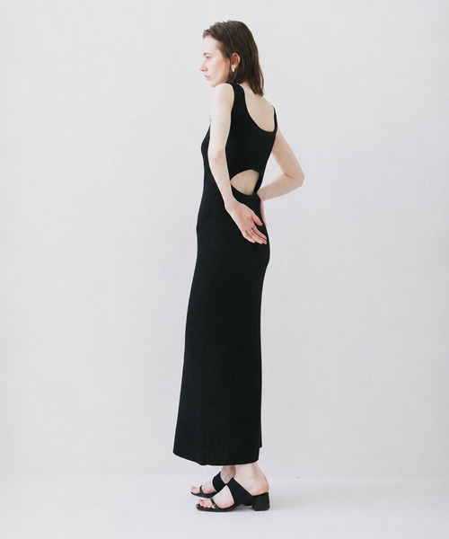 CLANE(クラネ)の「BACK OPEN KNIT ONEPIECE(ワンピース・レディース・ブラック・1/2)」の1枚目の写真