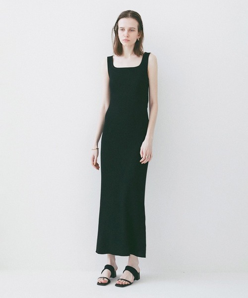 CLANE(クラネ)の「BACK OPEN KNIT ONEPIECE(ワンピース・レディース・ブラック・1/2)」の2枚目の写真