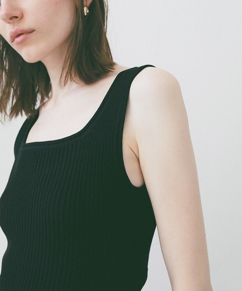 CLANE(クラネ)の「BACK OPEN KNIT ONEPIECE(ワンピース・レディース・ブラック・1/2)」の7枚目の写真