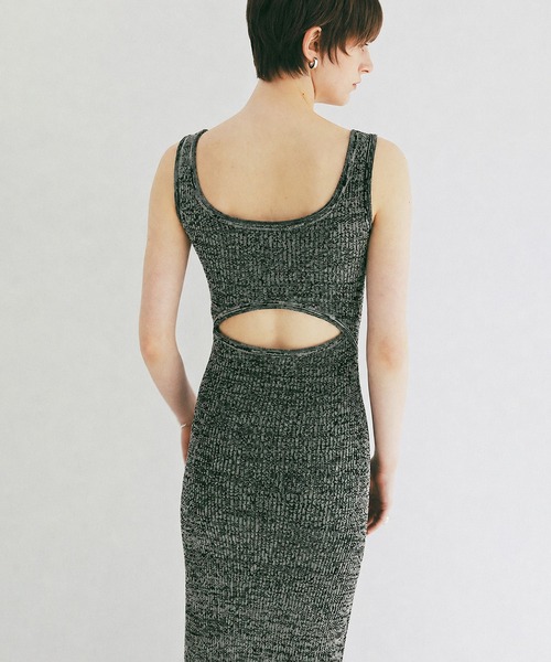 CLANE(クラネ)の「BACK OPEN KNIT ONEPIECE(ワンピース・レディース・ブラック・1/2)」の8枚目の写真