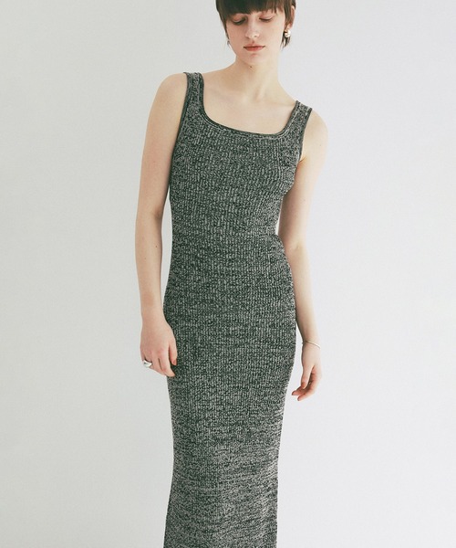 CLANE(クラネ)の「BACK OPEN KNIT ONEPIECE(ワンピース・レディース・ブラック・1/2)」の9枚目の写真