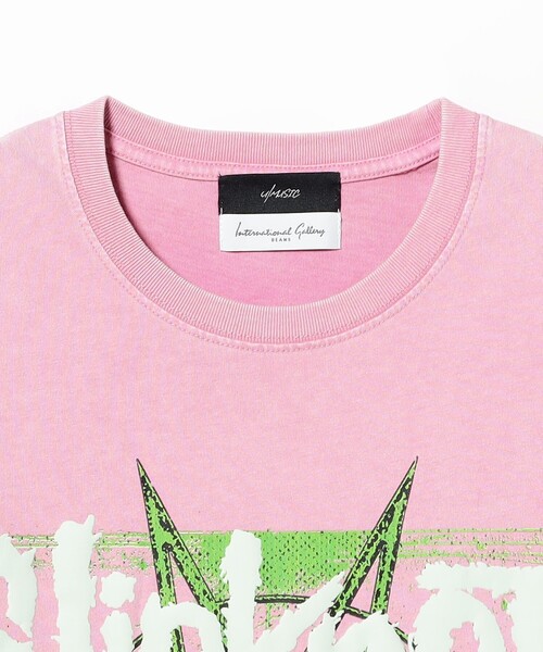 International Gallery BEAMS（インターナショナルギャラリービームス）の「【別注】U/MUSIC × IG / SLIPKNOT グラフィック Tシャツ（Tシャツ/カットソー・メンズ・ピンク・SMALL/MEDIUM/LARGE/X-LARGE）」の2枚目の写真
