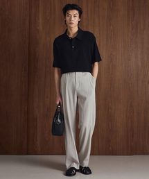 TNGT（ティーエヌジーティー）の「Kinoshita Seersucker Semi-Wide Pants (Light Beige) TNPA6E205I2（スラックス）」