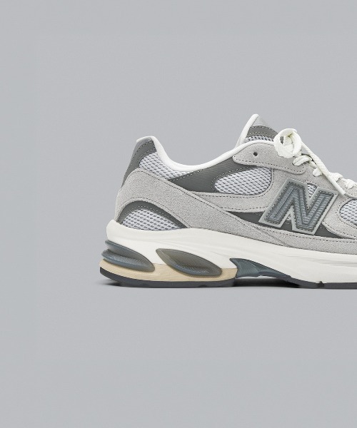 NEW BALANCE（ニューバランス）の「2010　U201011N（スニーカー・メンズ・グレー・22.5cm/23.0cm/23.5cm/24.0cm/24.5cm/25.0cm/25.5cm/26.0cm/26.5cm/27.0cm/27.5cm/28.0cm/28.5cm/29.0cm/30.0cm）」の2枚目の写真