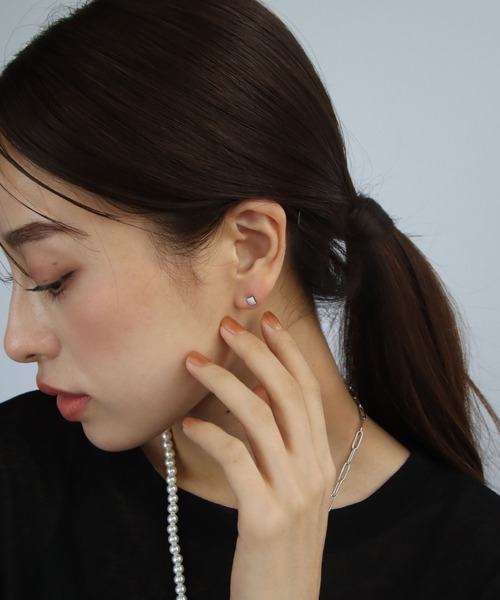 abaskdesign(アバスクデザイン)の「金属アレルギー対応 スクエアスタッドピアス(ピアス(両耳用)・レディース・ゴールド/シルバー・FREE)」の6枚目の写真