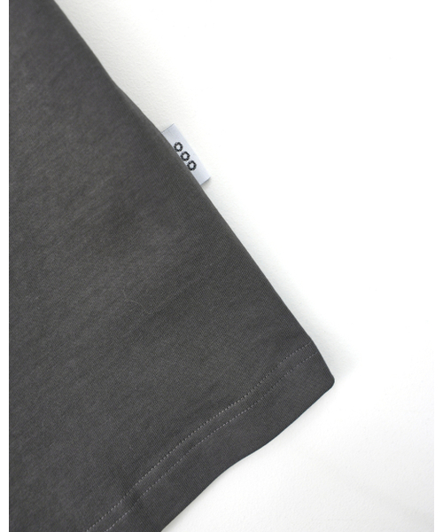 999HUMANITY(999ヒューマニティ)の「EVD イージーロゴハーフTシャツ(チャコール)(Tシャツ/カットソー・レディース・その他・OS/1(S)/2(M)/3(L)/0(XS)/4(XL))」の4枚目の写真