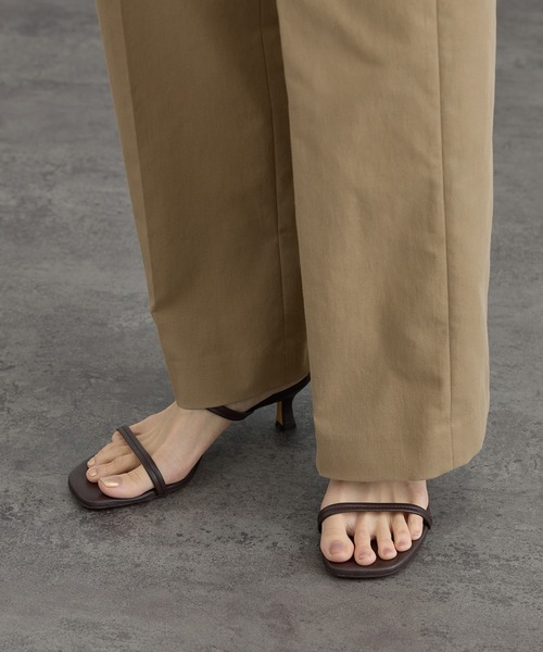 SALON adam et rope'(サロン アダム エ ロペ)の「コットンライクスタイルアップパンツ 3(スラックス・レディース・ベージュ・M/S/X-SMALL)」の11枚目の写真