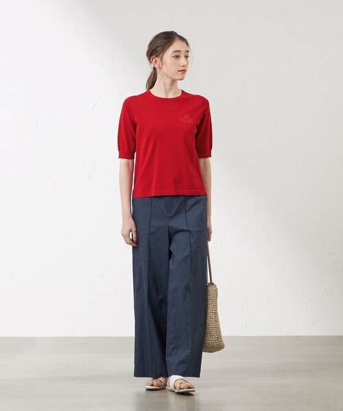 amaca(アマカ)の「【接触冷感・UV対策】ロゴ入りニットT(ニット/セーター・レディース・ダークネイビー/レッド系その他/オフホワイト・38/40)」の11枚目の写真