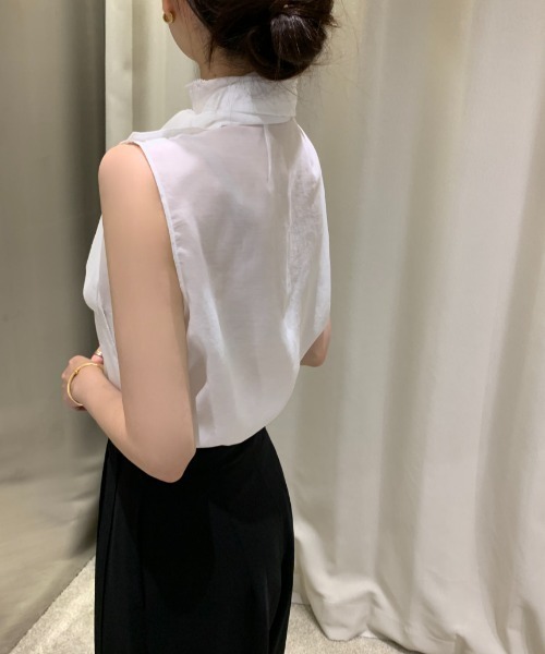 LUCPY(ラクピー)の「ボウタイシアーブラウス ノースリーブ フェミニン きれいめ(その他トップス・レディース・グレー/ブラック/ホワイト・FREE)」の4枚目の写真