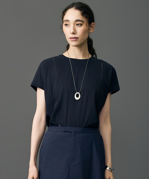 自由区(ジユウク)の「オフボディ プルオーバー(Tシャツ/カットソー・レディース・ネイビー系/ベージュ系/ブラック系/ワイン系/ピンク系/ブラック系5・44/46)」の5枚目の写真