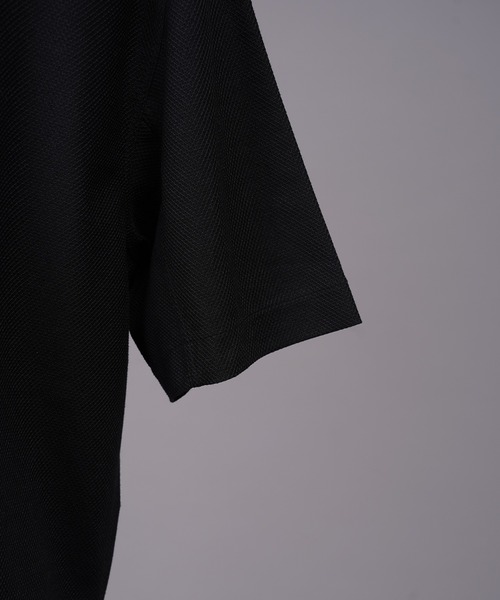 MAISON SPECIAL（メゾンスペシャル）の「《UNISEX》Birdseye Jersey Mesh Prime-Over Henry Neck Short-sleeved T-shirt/バーズアイジャージーメッシュプライムオーバーヘンリーネックショートスリーブTシャツ【MAISON SPECIAL/メゾンスペシャル】（Tシャツ/カットソー・メンズ・ライトグレー/ブラック・0/2/1）」の11枚目の写真