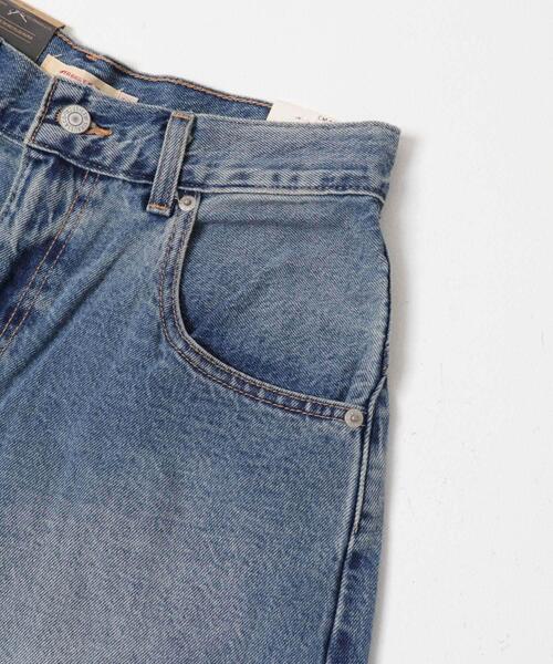 URBAN RESEARCH(アーバンリサーチ)の「LEVI’S SUPER BAGGY JORT(デニムパンツ・レディース・スミクロ/ライトインディゴブルー・26/27)」の13枚目の写真
