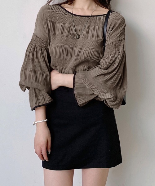 Miniministore(ミニミニストア)の「シャーリングブラウス ランタン袖 韓国風(シャツ/ブラウス・レディース・ブラウン/ホワイト/ブラック・FREE)」の22枚目の写真