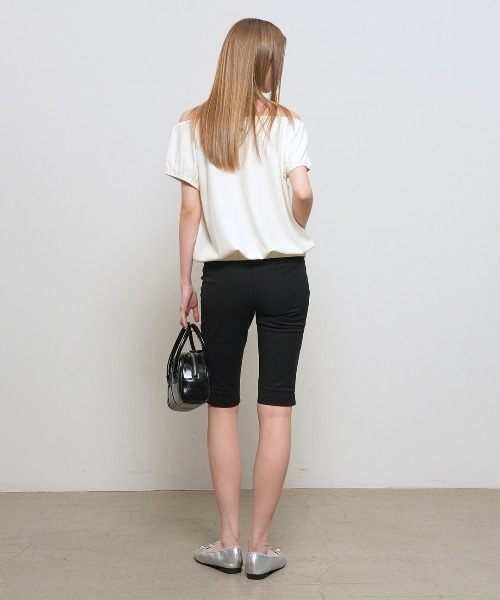 GENERAL IDEA(ジェネラルアイデア)の「【GENERAL IDEA】キャップスリーブシャーリングTシャツ / CAP SLEEVE SHIRRING T-SHIRT(Tシャツ/カットソー・レディース・ブラック/アイボリー・L/M/S)」の8枚目の写真