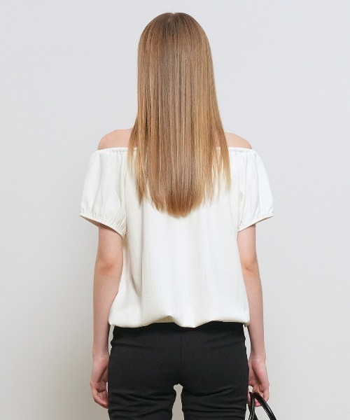 GENERAL IDEA(ジェネラルアイデア)の「【GENERAL IDEA】キャップスリーブシャーリングTシャツ / CAP SLEEVE SHIRRING T-SHIRT(Tシャツ/カットソー・レディース・ブラック/アイボリー・L/M/S)」の5枚目の写真