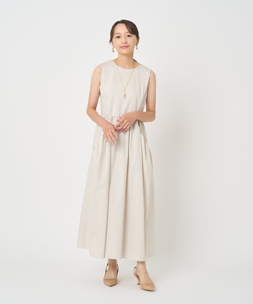 ANAYI(アナイ)の「ポンチ×タフタバックシャン ワンピース(ワンピース・レディース・ブラック/ベージュ・36/38)」の14枚目の写真