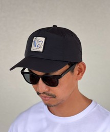 Rivvia PROJECTS（リヴィアプロジェクツ）の「【Rivvia PROJECTS】NOBODY LISTENING CAP（キャップ）」