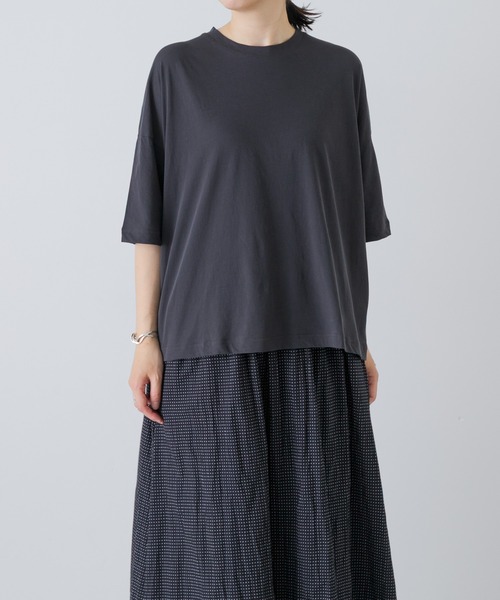 かぐれ(カグレ)の「ハイツイストコットン半袖Tシャツ(Tシャツ/カットソー・レディース・チャコールグレー/オフホワイト/ブラック・FREE)」の3枚目の写真
