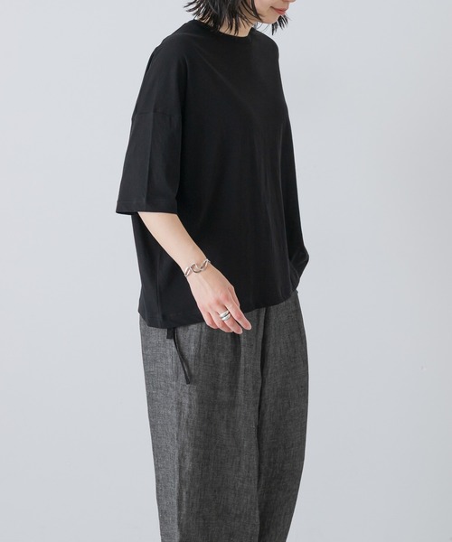 かぐれ(カグレ)の「ハイツイストコットン半袖Tシャツ(Tシャツ/カットソー・レディース・チャコールグレー/オフホワイト/ブラック・FREE)」の11枚目の写真