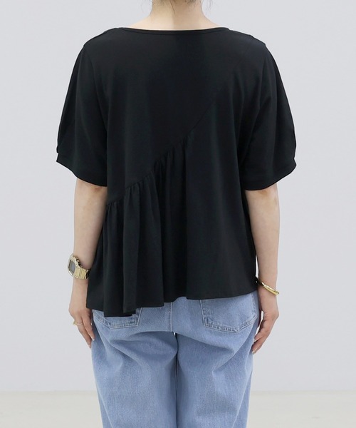 Aletta vita(アレッタビータ)の「綿天竺ギャザーデザインカットソー(Tシャツ/カットソー・レディース・オフホワイト/ブラック・M)」の12枚目の写真