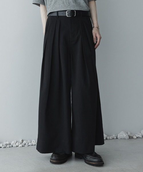 remer(リメール)の「ディープタックバギーワイドパンツ / deep tuck buggy wide PT 〈SUMMER〉(スラックス・メンズ・ダークグレー/ブラック・MEDIUM/X-SMALL/SMALL/LARGE)」の9枚目の写真
