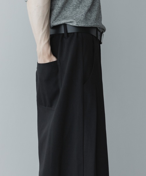 remer(リメール)の「ディープタックバギーワイドパンツ / deep tuck buggy wide PT 〈SUMMER〉(スラックス・メンズ・ダークグレー/ブラック・MEDIUM/X-SMALL/SMALL/LARGE)」の11枚目の写真